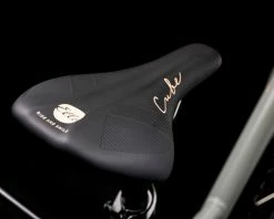 Cube Ella 240 - Kinder Fahrrad 24 Zoll 2022 | Lunar´n´salmon -MTB Schuhe online Shop cube ella 240 kinder fahrrad 24 zoll 2022 lunarnsalmon 005 86088 2200x1760 1280x1280