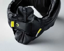 HÖVDING Hövding 3 Mod. 2023 - Airbag Für Radfahrer | Black 13 HÖVDING Hövding 3 Mod. 2023 - Airbag Für Radfahrer | Black -MTB Schuhe online Shop hvding 3 mod 2023 airbag fr radfahrer black 005 75217 2200x1760 1280x1280